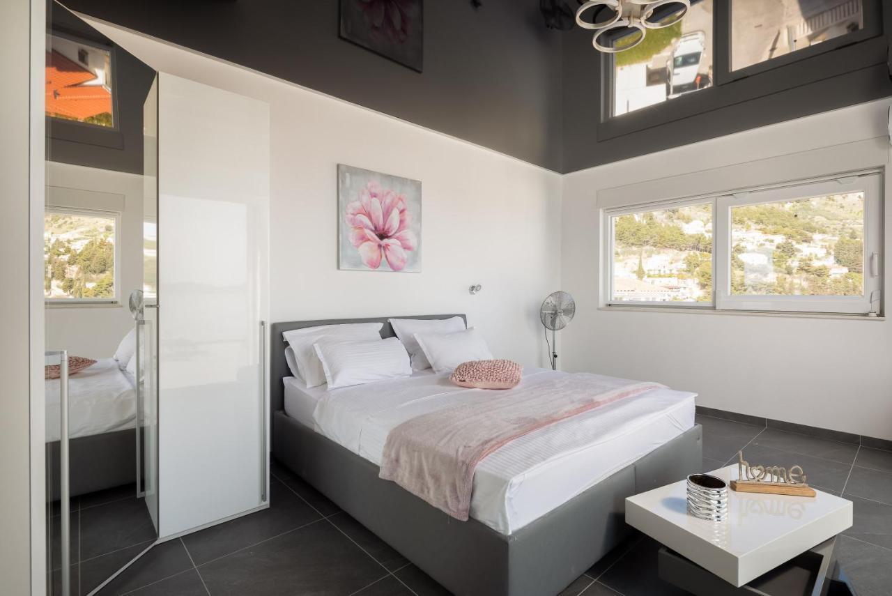 Beachfront Holiday Home - Private Heated Pool Mimice Buitenkant foto